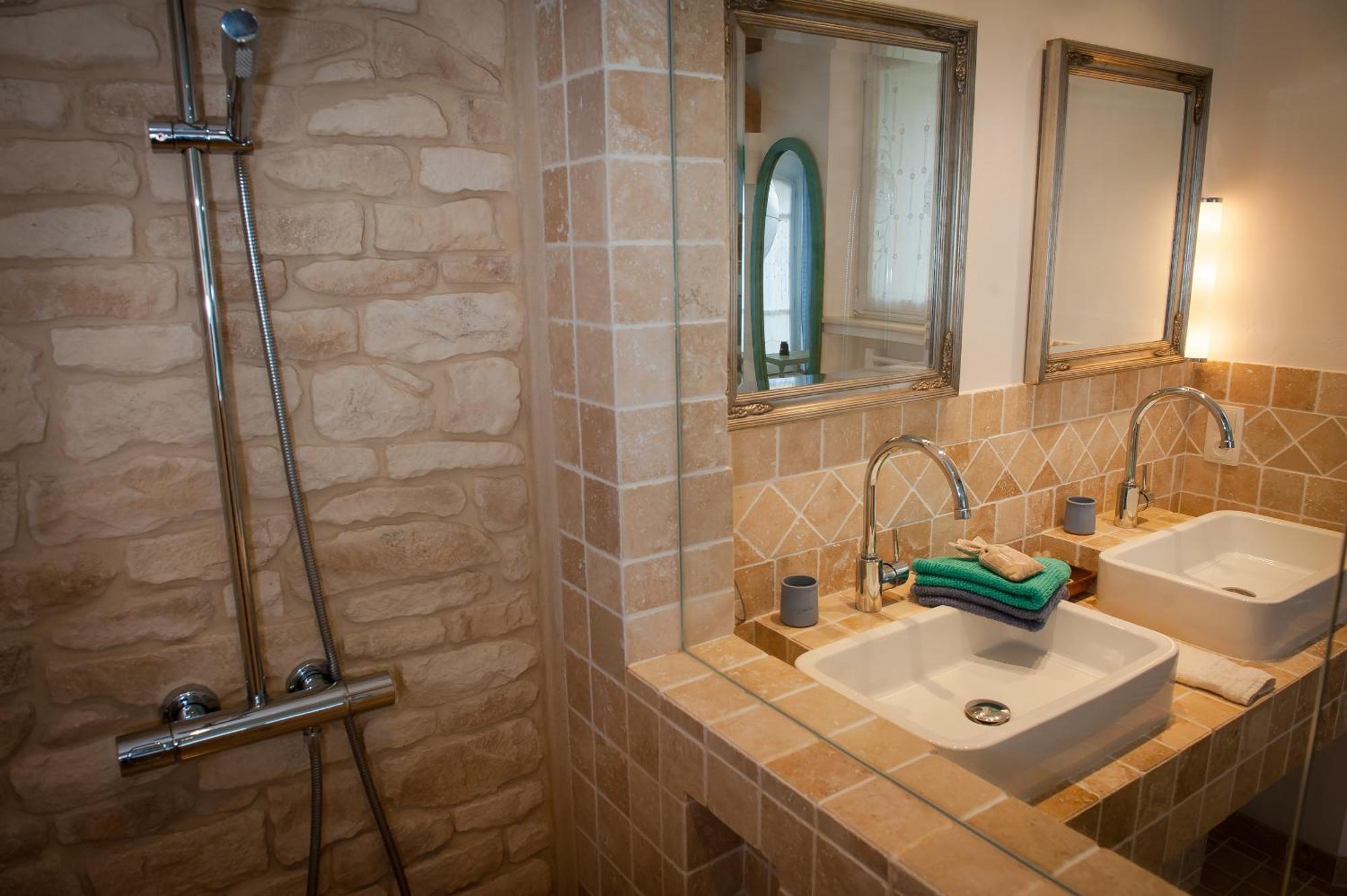 Les 4 Elements Bed & Breakfast Tourrettes-sur-Loup Room photo