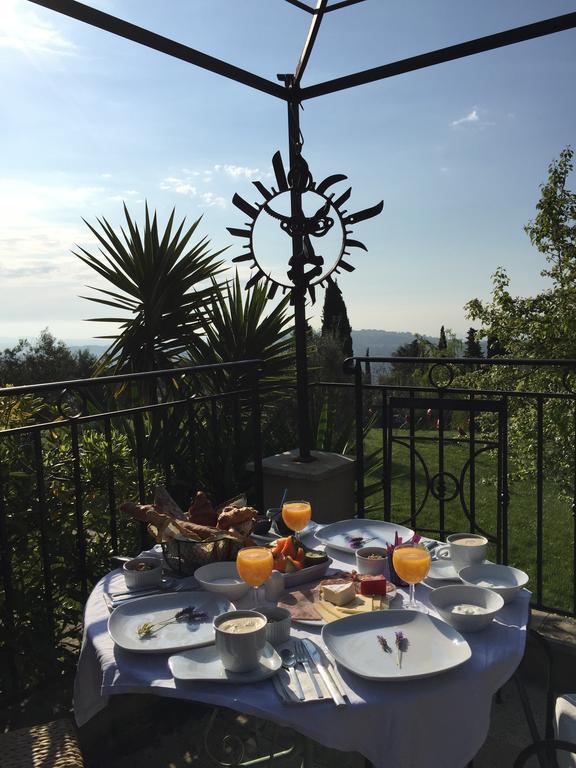Les 4 Elements Bed & Breakfast Tourrettes-sur-Loup Exterior photo