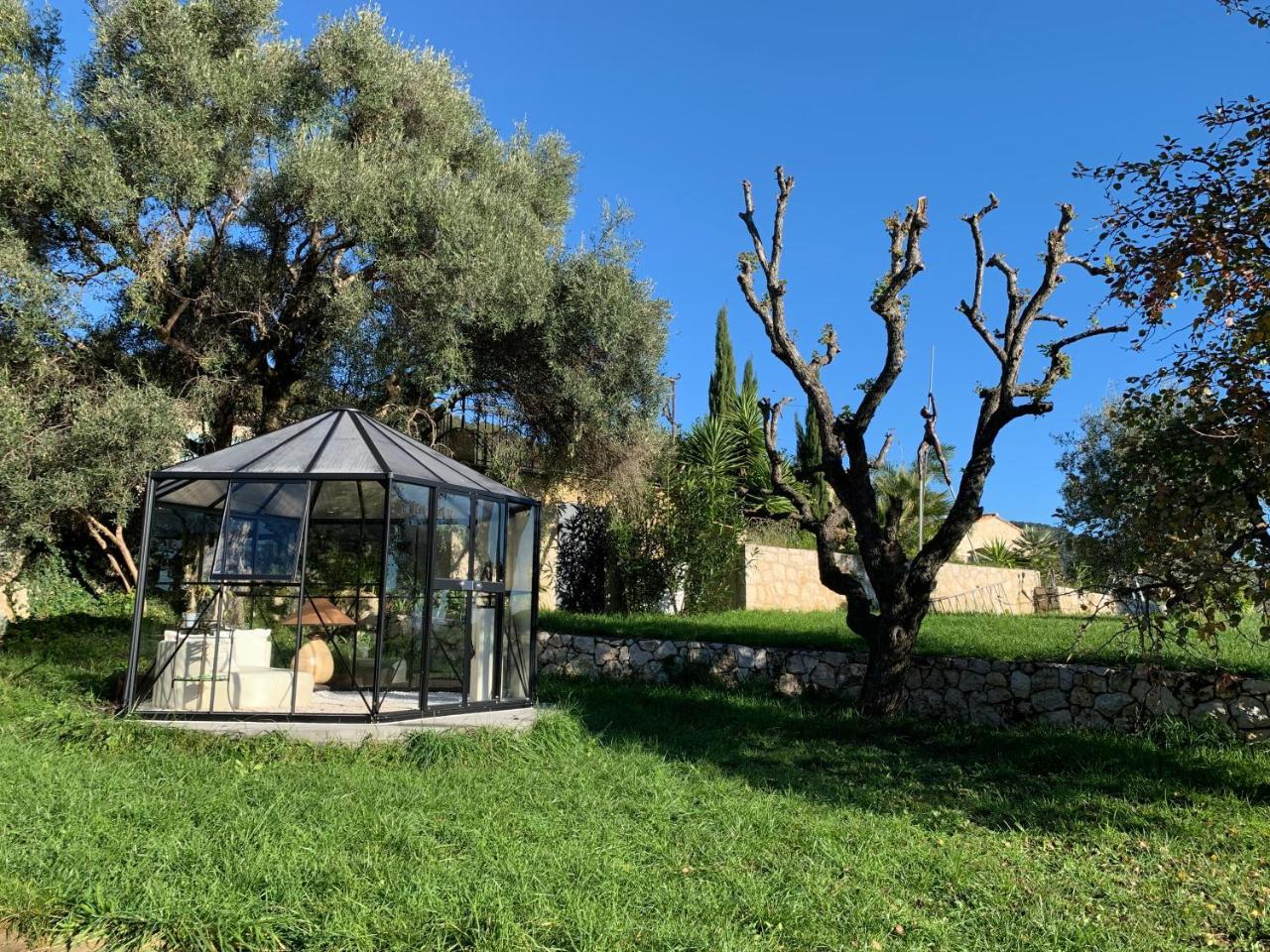 Les 4 Elements Bed & Breakfast Tourrettes-sur-Loup Exterior photo