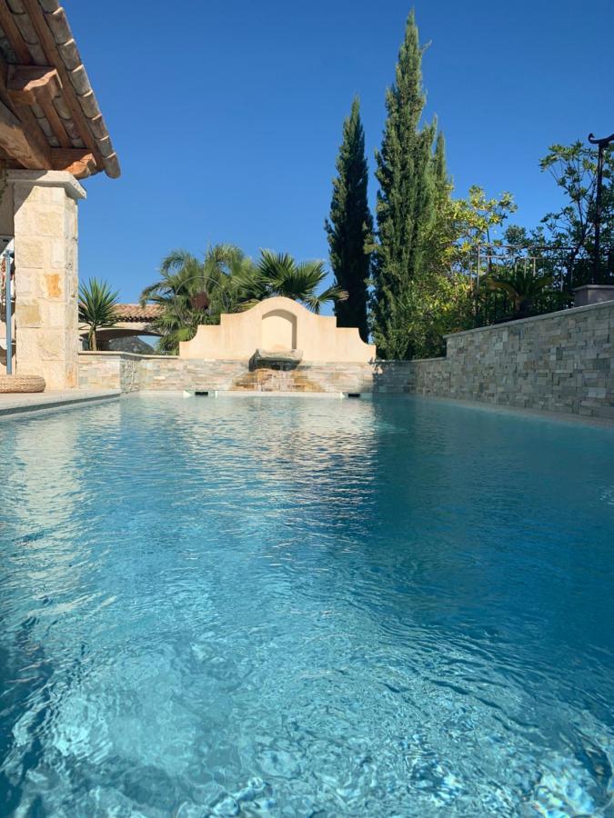 Les 4 Elements Bed & Breakfast Tourrettes-sur-Loup Exterior photo